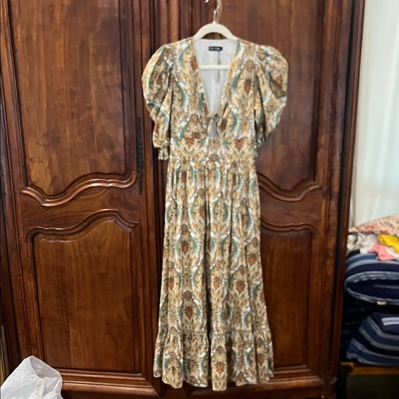 Women's Paisley Puff-Sleeve V-Neck Maxi Dress - Olive/Tan - Picture 6 of 15